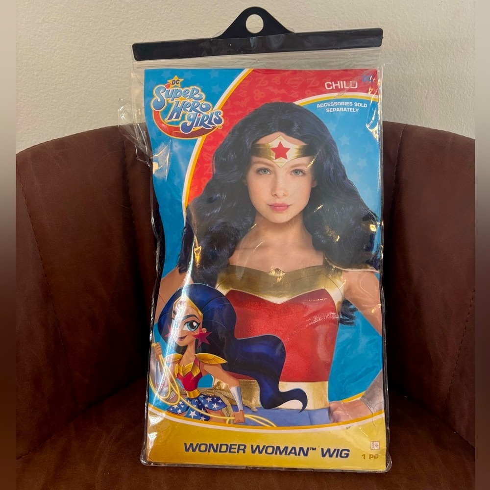 NWT DC Super Hero Girls Wonder Woman Wig